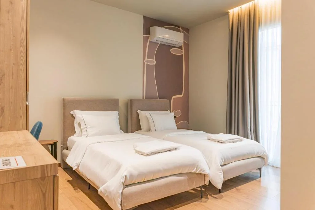 Twin Room with Balcony — Villa Noem